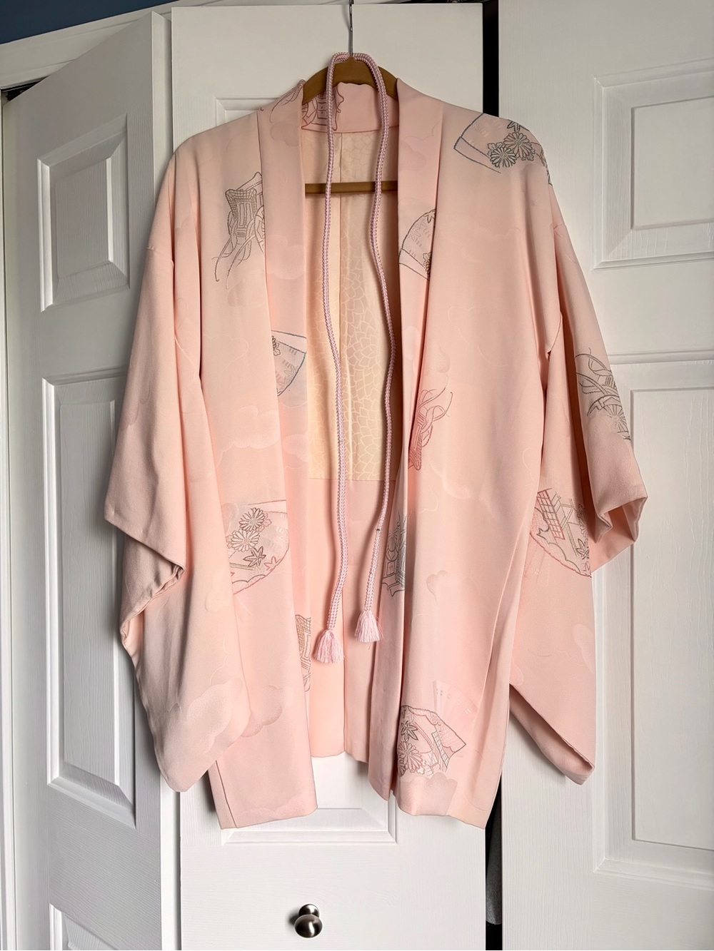 Light Pink Women's Kimono